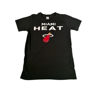 Dwyane Wade #3 Miami Heat NBA T-shirt Boy’s Size M - 10/12 Black